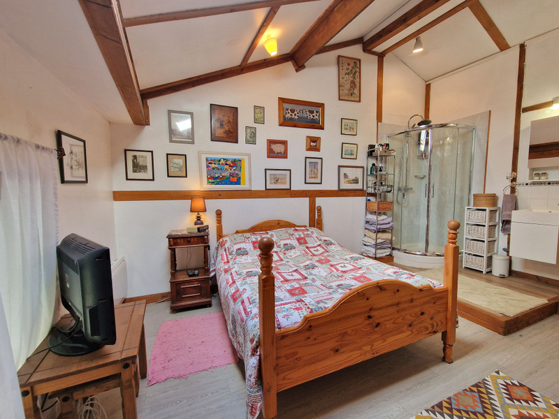 French property for sale in Chassenon, Charente - €130,800 - photo 6