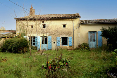 Maison à vendre à Saint-Sauvant, Vienne, Poitou-Charentes, avec Leggett Immobilier