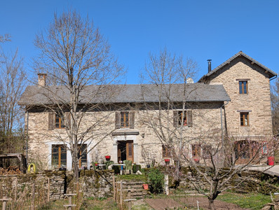 French property for sale in Le Soulié, Hérault - €840,000 - photo 2