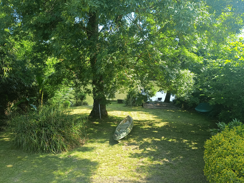 French property for sale in Saint-Seurin-sur-l'Isle, Gironde - €445,000 - photo 2