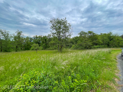 Terrain à vendre à Lachapelle-Auzac, Lot, Midi-Pyrénées, avec Leggett Immobilier