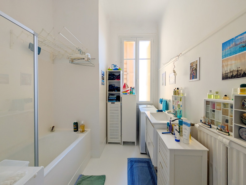 French property for sale in Nice, Alpes-Maritimes - €480,000 - photo 6