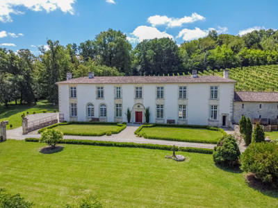 Chateau à vendre à Saint-Émilion, Gironde, Aquitaine, avec Leggett Immobilier