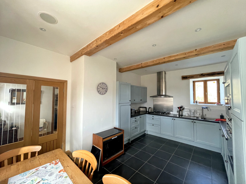 French property for sale in Saint-Mayeux, Côtes-d'Armor - €230,050 - photo 3