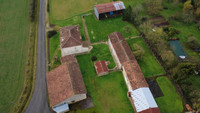 Propriété à vendre à Raix, Charente - 199 900 € - photo n°1