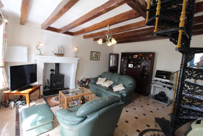 French property for sale in Charnizay, Indre-et-Loire - €93,500 - photo 2
