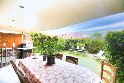 French property for sale in Nice, Alpes-Maritimes - €353,000 - photo 1
