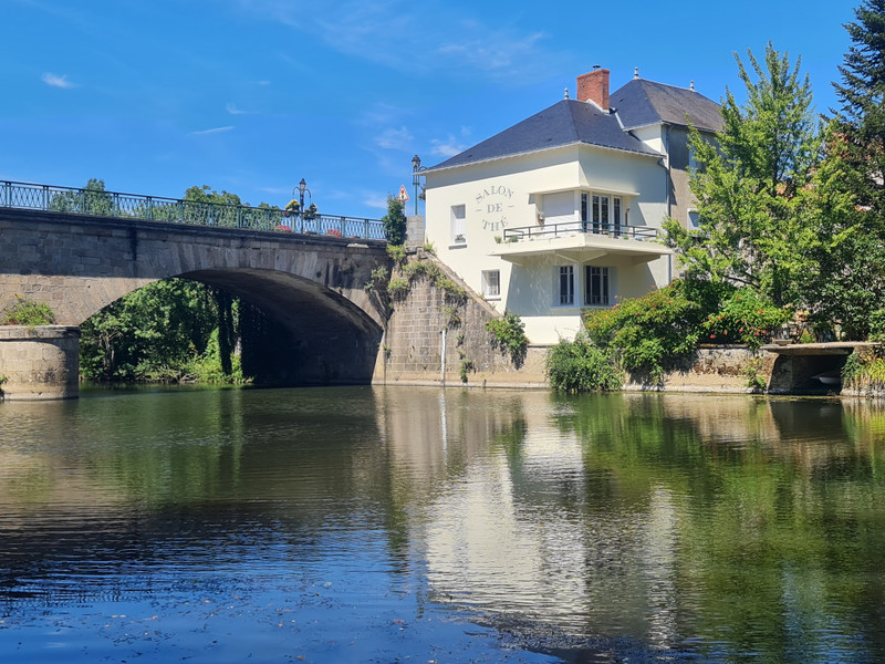French property for sale in Mareuil-sur-Lay-Dissais, Vendée - €346,500 - photo 0