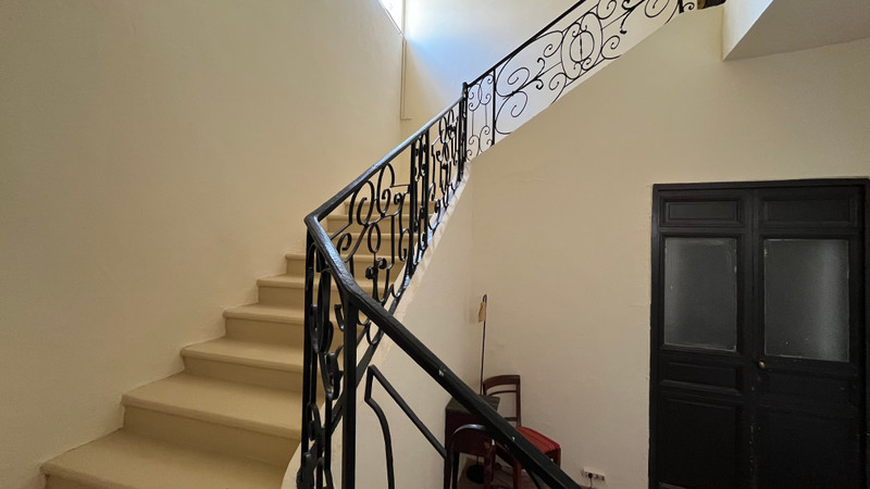 French property for sale in Avignon, Vaucluse - €416,000 - photo 8