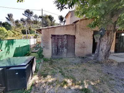 French property for sale in La Bouilladisse, Bouches-du-Rhône - €299,000 - photo 3