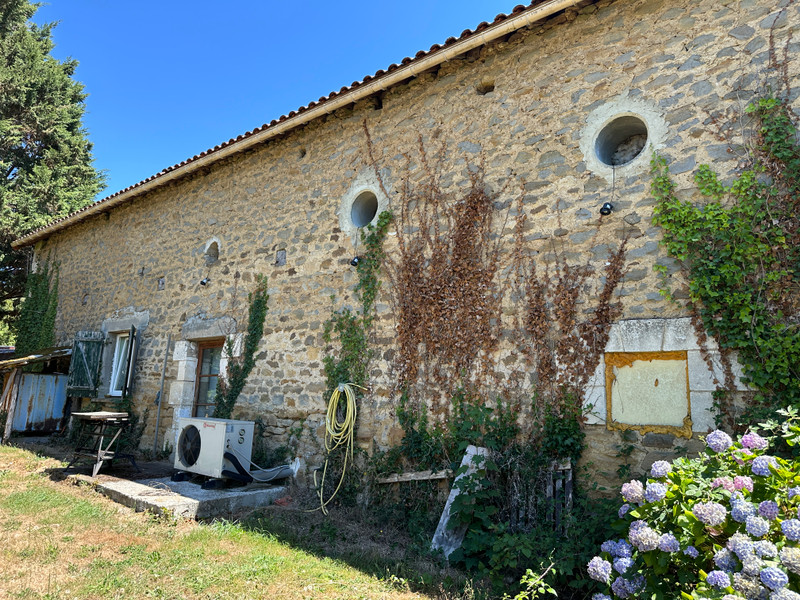 French property for sale in Corgnac-sur-l'Isle, Dordogne - €295,000 - photo 2