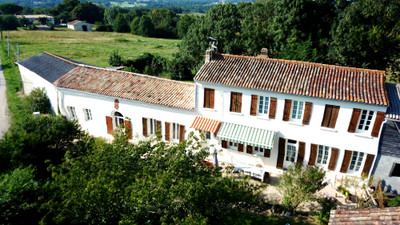 Maison à vendre à Boisredon, Charente-Maritime, Poitou-Charentes, avec Leggett Immobilier