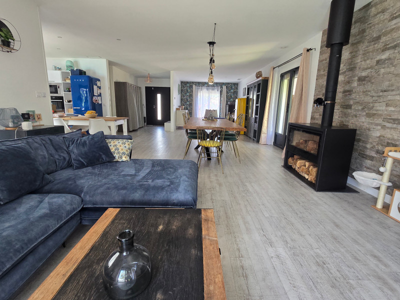 French property for sale in Dompierre-sur-Mer, Charente-Maritime - €885,000 - photo 4