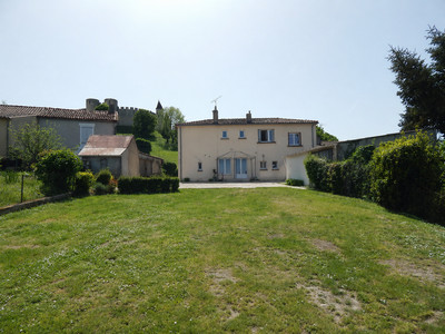 French property for sale in Villebois-Lavalette, Charente - €130,000 - photo 1