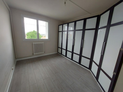 French property for sale in Angoulême, Charente - €112,000 - photo 2