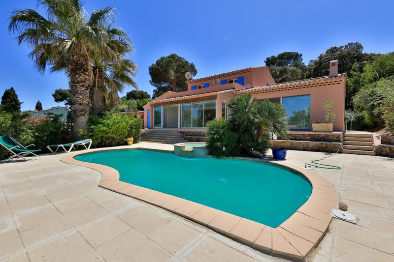French property for sale in GIENS, Var - €2,383,000 - photo 2