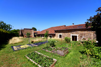 Maison à vendre à Écuras, Charente - 250.380 € - photo 13