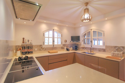 French property for sale in Peymeinade, Alpes-Maritimes - €1,645,000 - photo 8