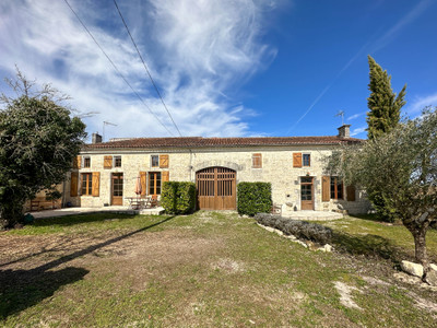 Maison à vendre à Beauvais-sur-Matha, Charente-Maritime, Poitou-Charentes, avec Leggett Immobilier