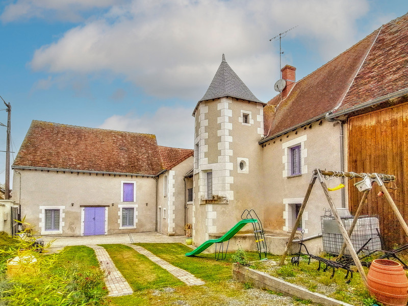 Maison à vendre en Centre Indre SaintGenou Jolie propriété ancienne