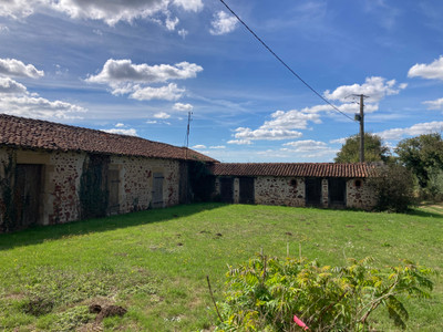 French property for sale in Availles-Limouzine, Vienne - €214,920 - photo 9