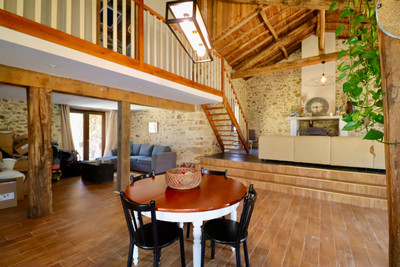 French property for sale in Écuras, Charente - €250,380 - photo 3