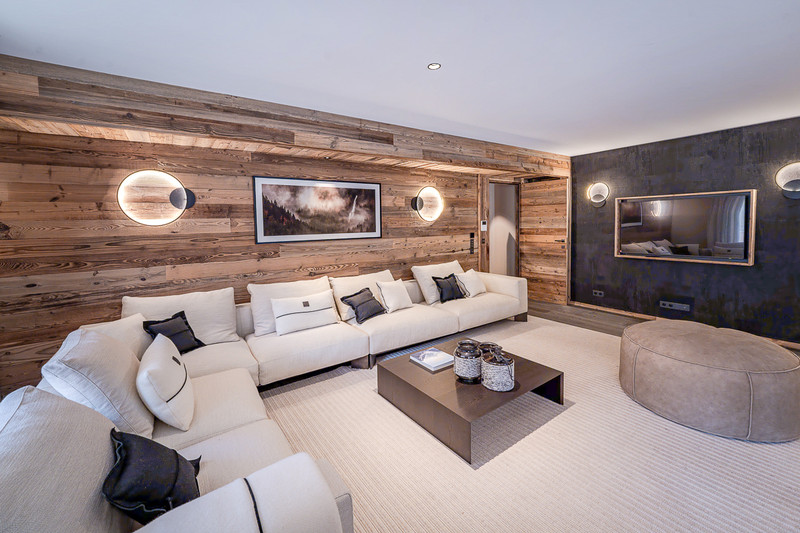 Ski property for sale in Meribel - €3,001,555 - photo 1
