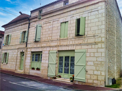 Immeuble à vendre à Ribérac, Dordogne, Aquitaine, avec Leggett Immobilier