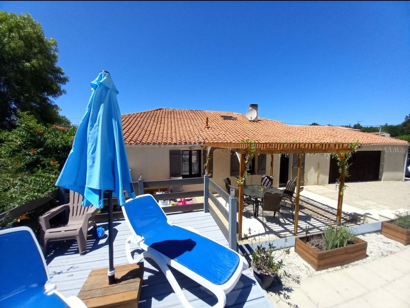 Maison à vendre à Le Champ-Saint-Père, Vendée - 249.000 € - photo 1