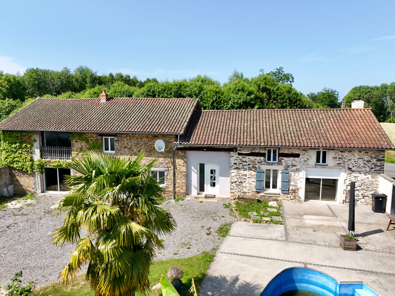 French property for sale in Châlus, Haute-Vienne - €193,500 - photo 0