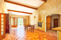 Maison à vendre à Rustrel, Vaucluse - 445.000 € - photo 6