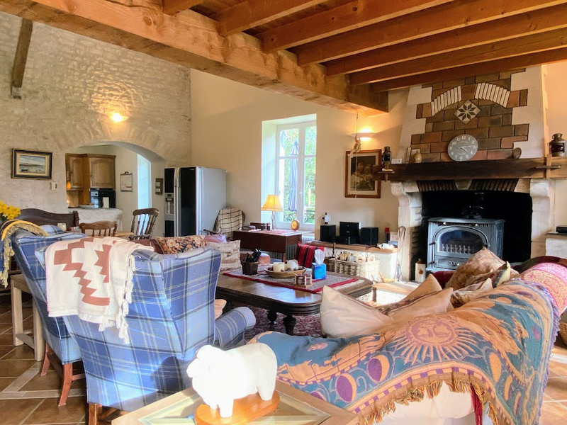 French property for sale in Val-de-Bonnieure, Charente - €189,000 - photo 6