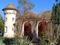 Chateau à vendre à Coutras, Gironde - 2 109 990 € - photo 1