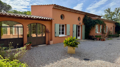French property for sale in Vidauban, Var - €630,000 - photo 1