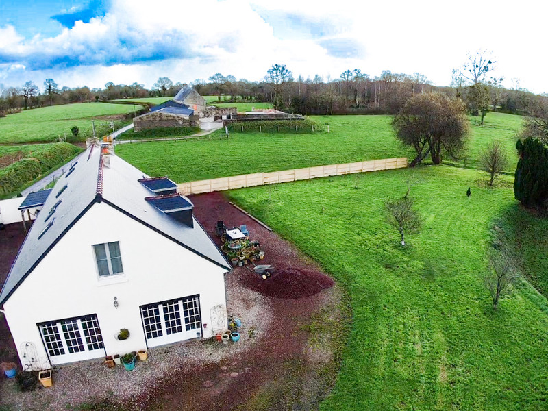 French property for sale in Golleville, Manche - €295,700 - photo 14