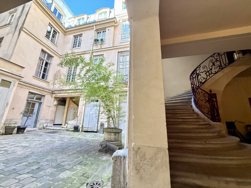 French property for sale in Paris 4e Arrondissement, Paris - €574,800 - photo 13