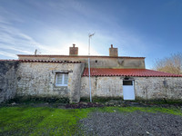 Propriété à vendre à Saint-Vincent-sur-Jard, Vendée - 457 500 € - photo n°2