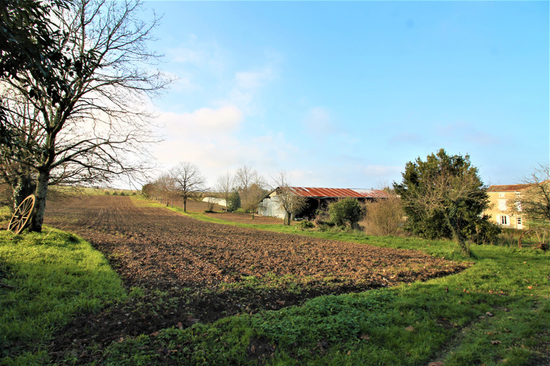 French property for sale in Xambes, Charente - €174,000 - photo 6