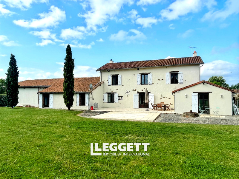 Maison 8 pièce(s), GAJOUBERT