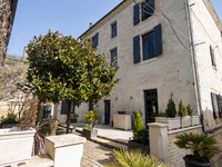 Propriété à vendre à Chalais, Charente - 402 800 € - photo n°1