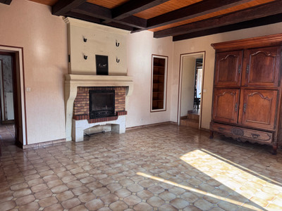 French property for sale in Barbezieux-Saint-Hilaire, Charente - €214,000 - photo 5