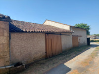 Maison à vendre à Vouzan, Charente - 265.000 € - photo 12