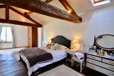 French property for sale in Écuras, Charente - €299,750 - photo 10
