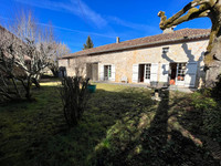 Propriété à vendre à Antonne-et-Trigonant, Dordogne - 215 000 € - photo n°1