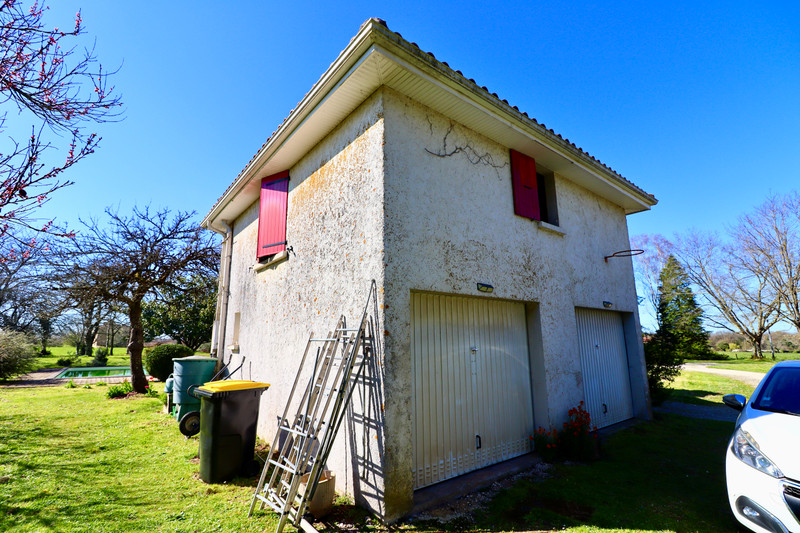 French property for sale in La Rochefoucauld-en-Angoumois, Charente - €275,000 - photo 9