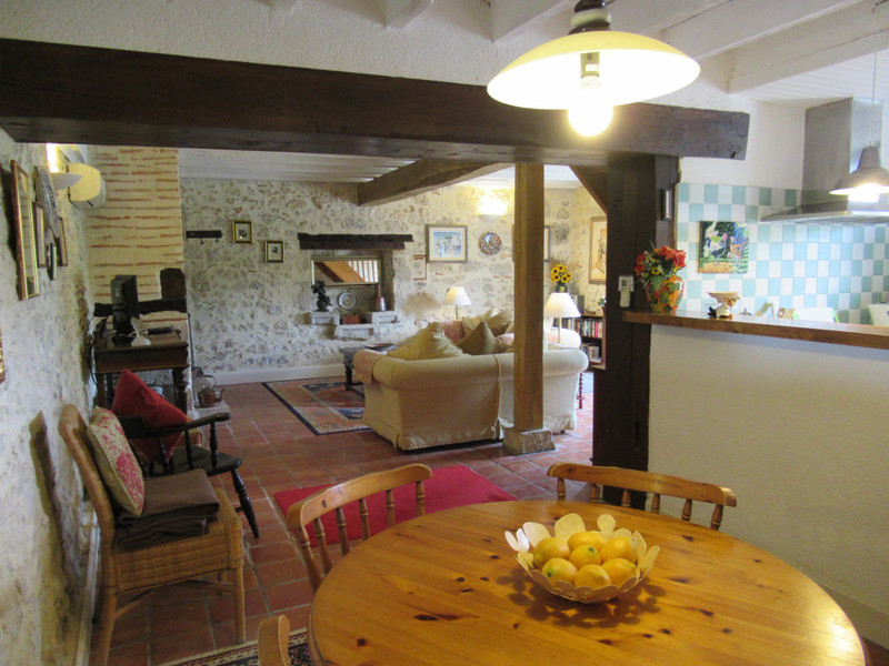 French property for sale in Galapian, Lot-et-Garonne - €415,000 - photo 6