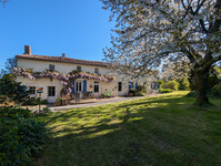 Guest house / gite for sale in Montournais Vendée Pays_de_la_Loire