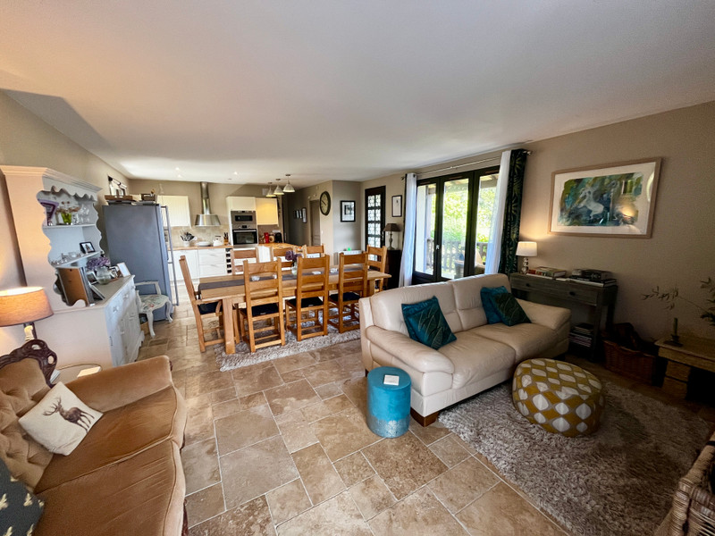 French property for sale in Tombebœuf, Lot-et-Garonne - €359,000 - photo 2