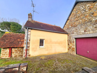 Propriété à vendre à Saint-Cyr-du-Bailleul, Manche - 150 000 € - photo n°10