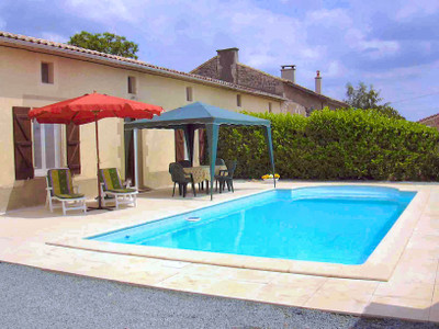 Maison à vendre à Chef-Boutonne, Deux-Sèvres, Poitou-Charentes, avec Leggett Immobilier